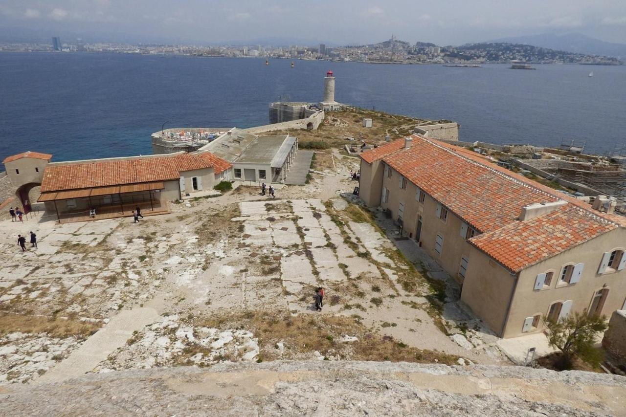 Bleu Caraibes T4 Proche Gare Et Vieux Port Appartement Marseilles